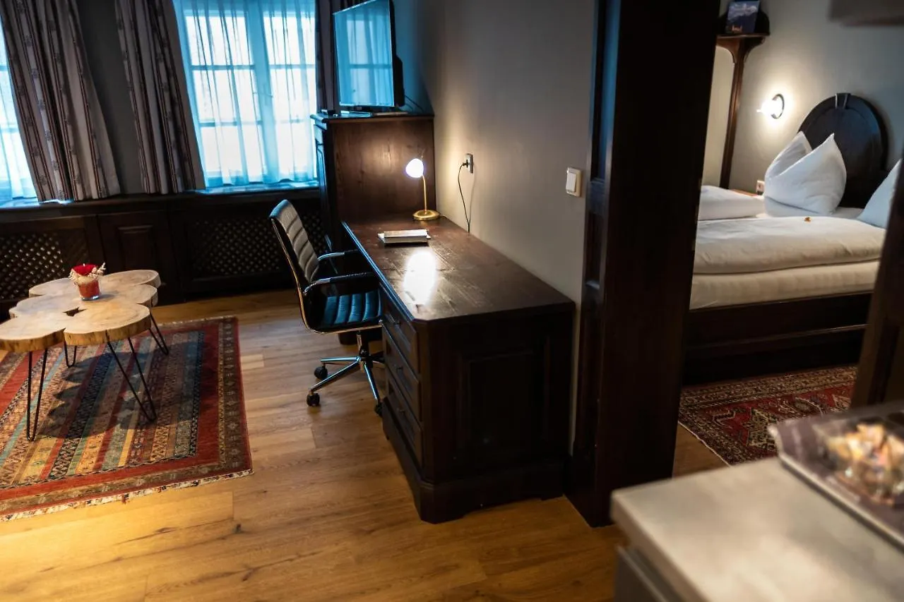 Altstadt Hotel Stadtkrug Salzburg 4*,  Avusturya